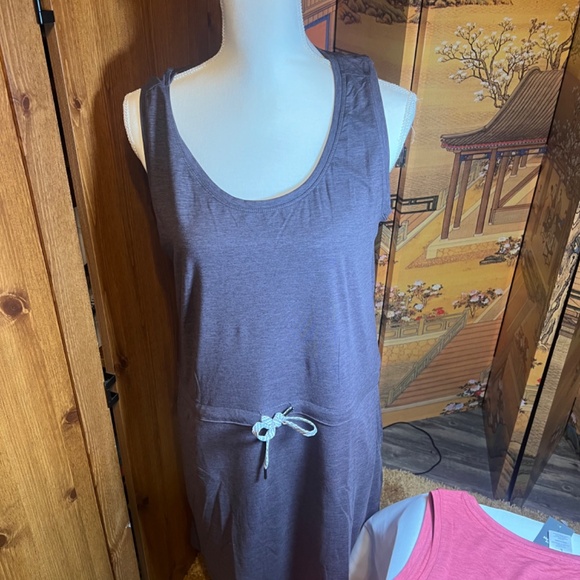 2 members mark soft dresses - Picture 7 of 13